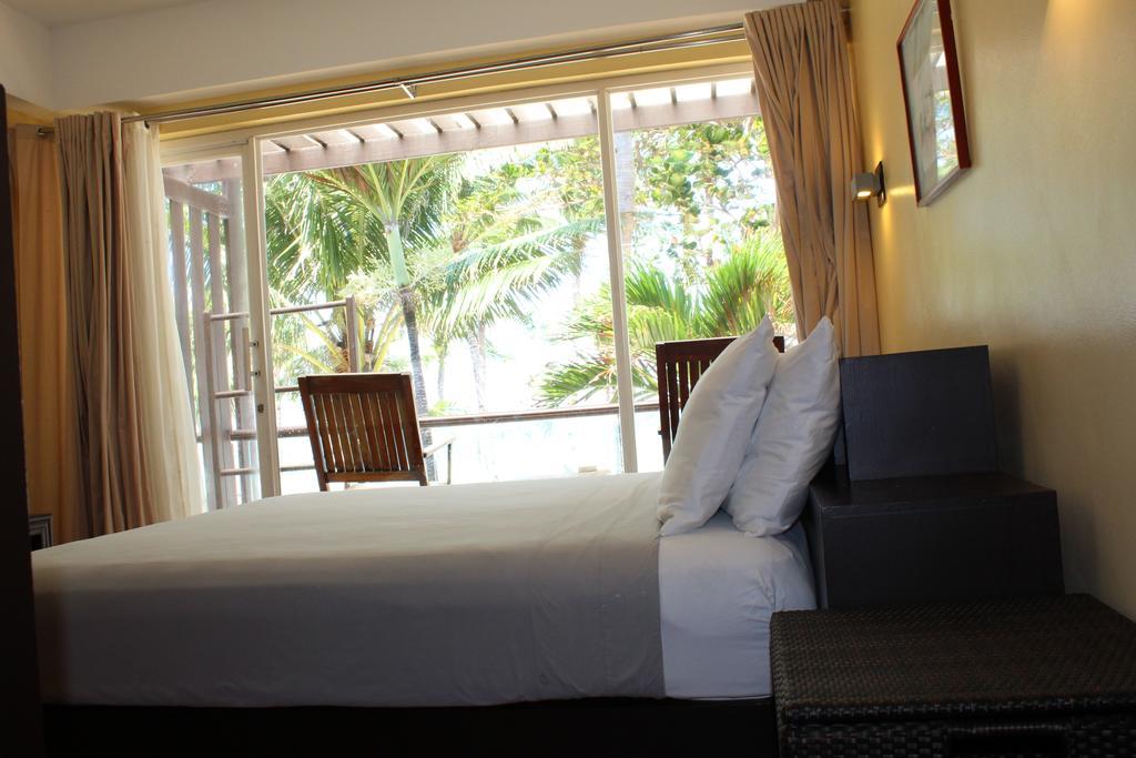 Boracay Sandcastles The Apartments Balabag  Bagian luar foto